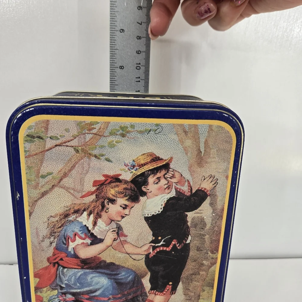 VTG Coats & Clarks O.N.T. Advertising Tin‎ Spool Cotton Thread Box-Collectible